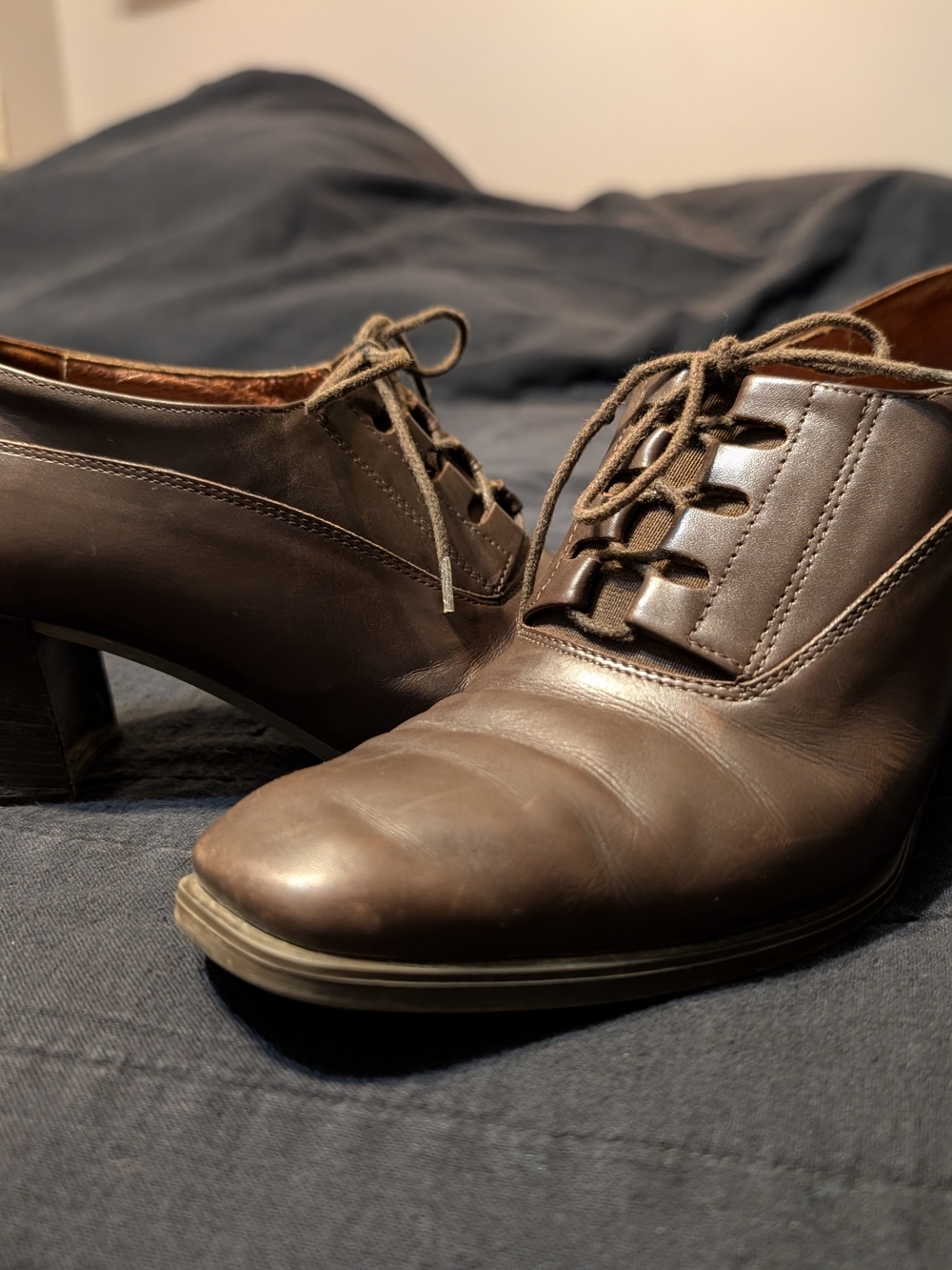 Vintage Nickels Soft Brown Leather Women's Lace-Up Shoes